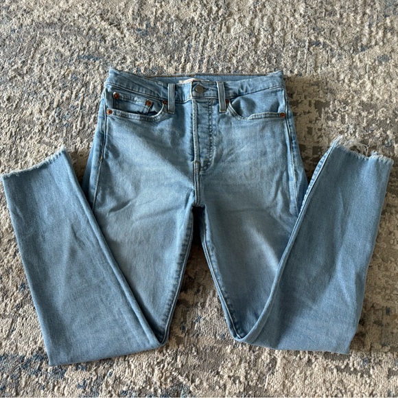 Levis Wedgie Skinny size 28 jeans - Picture 1 of 4